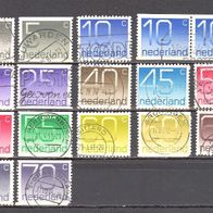 Niederlande, ab 1976, 17 Briefm. der Dauerserie "Ziffern", gest.
