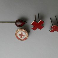 Konvolut DRK Abzeichen Symbole DDR