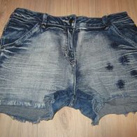 tolle Jeans - Shorts YIGGA Gr. 164 tolle Waschung Fransen (0517)