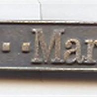 Pin metallfarben T-Mart in erhabenen Buchstaben, Pins. Werbeartikel