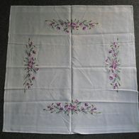 Tischdecke, handgestickt mit Blumenmotiven (M16#)