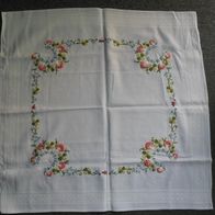 Tischdecke, handgestickt mit Pilz- und Blumenmotiven (M17#)