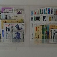 100 verschiedene ausländische Briefmarken