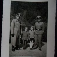 Soldaten mit Kindern