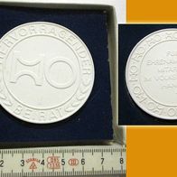 DDR Abzeichen Auszeichnung * Hervorragender Beirat HO * Meissener Porzellan Medaille
