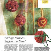 Farbige Blumenkugeln am Band (Deko-K) - Infokarte über