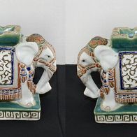 Keramik Elefant mit grünem Aschenbecher auf dem Rücken