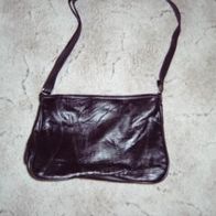 neue kleine schwarze Handtasche zum Umhängen