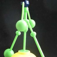 Ü-Ei Spielzeug 1996 - Balance-Parade der Artisten - Clown (gelb / grün) + BPZ 612146