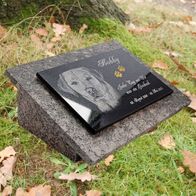 Granit Grabstein mit Stützen 30x20cm und Motivauswahl Grabplatte Tiergrabstein T 