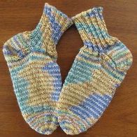 Socken, Kinder-Söckchen, pastellfarben. Fußl. ca. 15 cm, handgestrickt