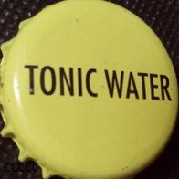 Tonic Water Kronkorken soda Wasser mix Getränk limo Kronenkorken in gelb