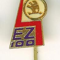 Skoda EZ 100 Auto Anstecknadel Pin :