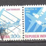 Indonesien, 1992, Mi. 1418, Fünfjahresplan, Luftfahrt 1 Briefmarkenpaar, gest