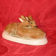 Liegende Rehe - Zsolnay Porzellan Hungary