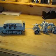 Modell 8 t Zugmaschine mit acht - acht Flak