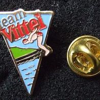 Pin: "Vittel" Mineralwasser / Sport - Schwimmen