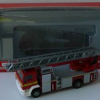 Herpa 046169 M.A.N. M 2000 kompakt Drehleiter Feuerwehr