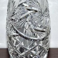 schöne alte Kristall Vase sehr aufwendig geschliffen, ca. 13 cm hoch
