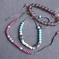 3 schöne Perlenarmbänder