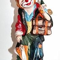 Clown stehend mit Rucksack und Clown, ca.22 cm hoch, Keramik, Dekoration