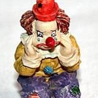 Clown sitzt und weint, Dekoration, ca. 6 cm hoch, Setzkasten