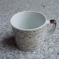 Kaffeebecher aus Keramik braun mit Blümchen
