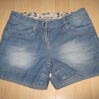 tolle Jeans - Shorts / Jeansshorts S. Oliver Gr. 146 top (0715)
