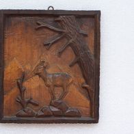 Altes, handgeschnitztes Relief-Holzbild mit Gemse * **