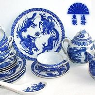 Japan Porzellan mit Drachen Dekor 4 Tee Gedecke