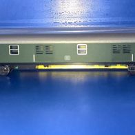 Minitrix 3010 Schnellzugwagen, DB grün Schnellzugwagen Gepäck, mit Licht OVP