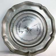 Sehr schönes und dekoratives Zinn Barometer, zirka 23 cm Durchmesser