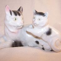 Gräfenthal Porzellan Figur - " Katzen " * *