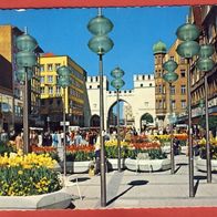 München Munich Fußgängerzone mit Karlstor AK gelaufen 1976 (205)