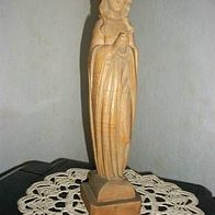 Madonna aus Holz, alte Holzfigur, 33 cm