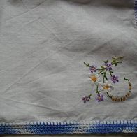 Taschentuch / Deckchen mit Spitze Handarbeit