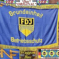 DDR * Fahne * =N=Waggon-Bau-Niesky (für Reichsbahn) * bestickt + Fransen