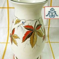 schöne alte Blumenvase KSK Porzellan Weinlaub-Dekor 22 cm hoch