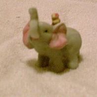 Niedlicher Elefant mit Maus F.2 aus Keramik handbemalt