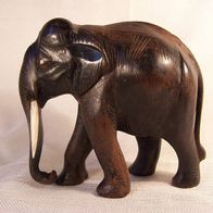 Handgeschnitzte Elefant Holz-Figur