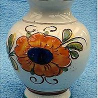Keramik Vase - signierte Handarbeit , mit Blume bemalt