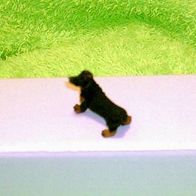 Süßer Mini-Hund F.2 aus Kunststein handbemalt