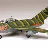 1:18 21st Century Mig 21 Tarnversion - von 21st Century - Ausverkauft !!