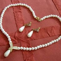 Schmuck-Set Hochzeitsschmuck * Perlenkette mit Perlen-Ohrsteckern NEU