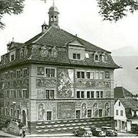CH 6430 Schwyz Rathaus mit Oldtimern 1960