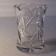 Kleine zylindrische Kristallglas-Vase mit Sternen-Schliff , Vase Nr. 1