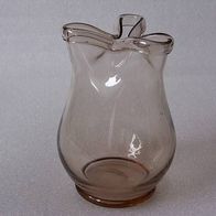 Sehr schöne handgemachte Design-Glas-Vase.