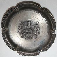 Kleiner Zinn Teller mit Wappen "BISQUIT"