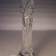 Kleine Kristallglas-Vase mit Sternschliff , VE1