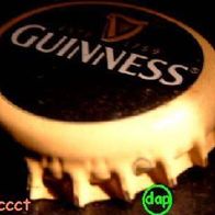 Guinness dap Brauerei Bier Kronkorken Kronenkorken aus Kenia KENYA in Afrika Africa